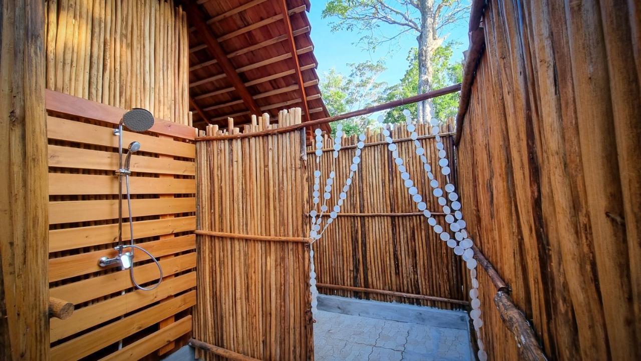 Lihaga Island & Beach Club Serai Ngoại thất bức ảnh