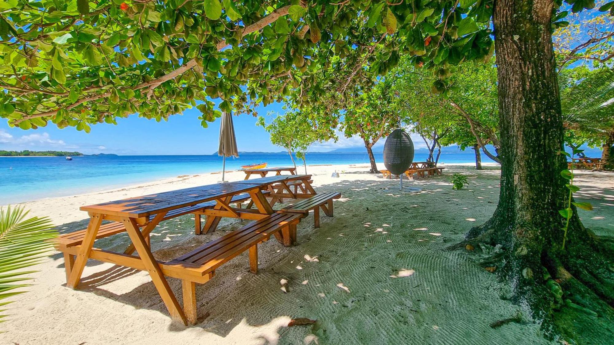 Lihaga Island & Beach Club Serai Ngoại thất bức ảnh